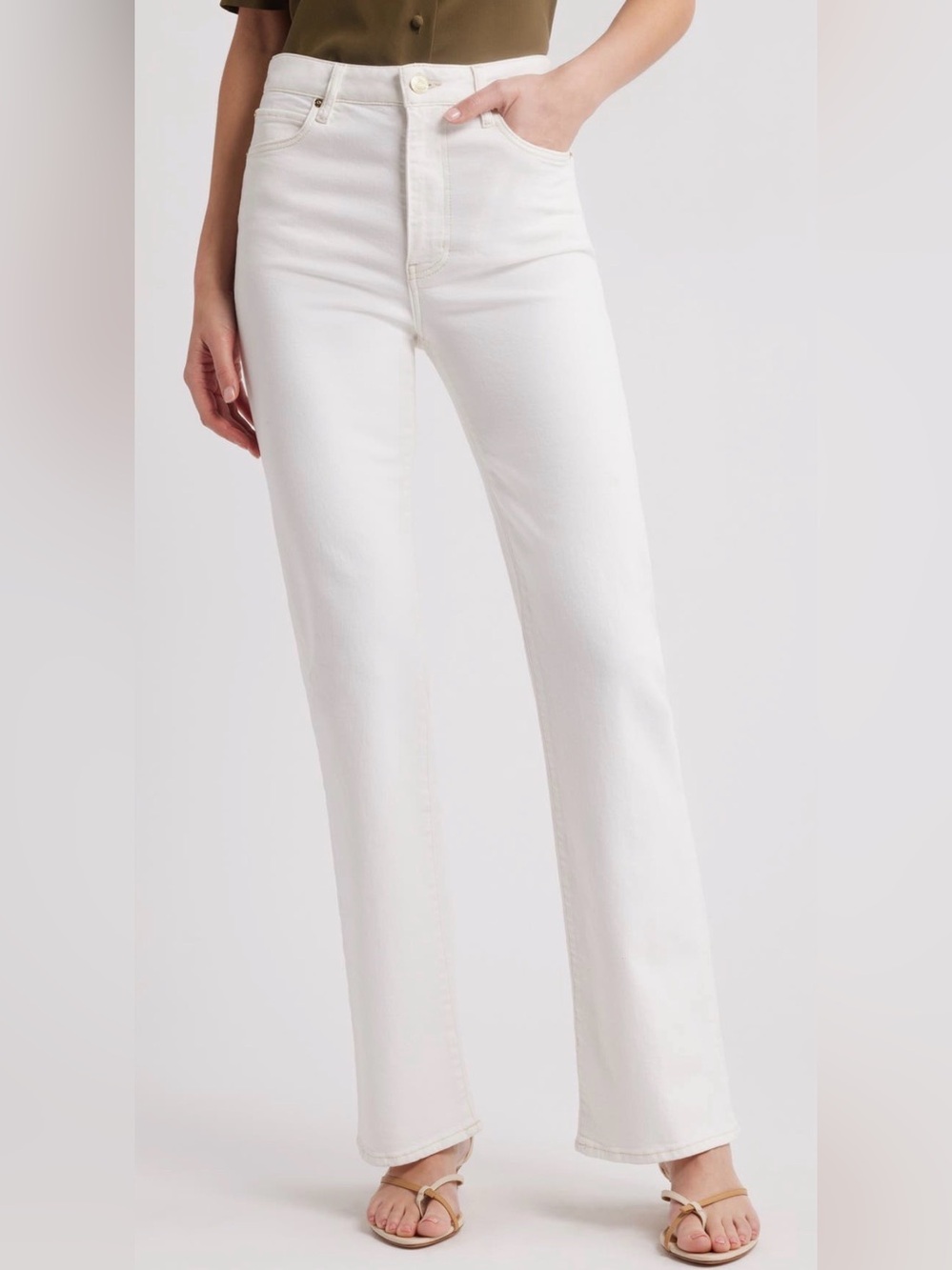 Frame Hi-Rise Boot Cut Jeans. Ladies 30